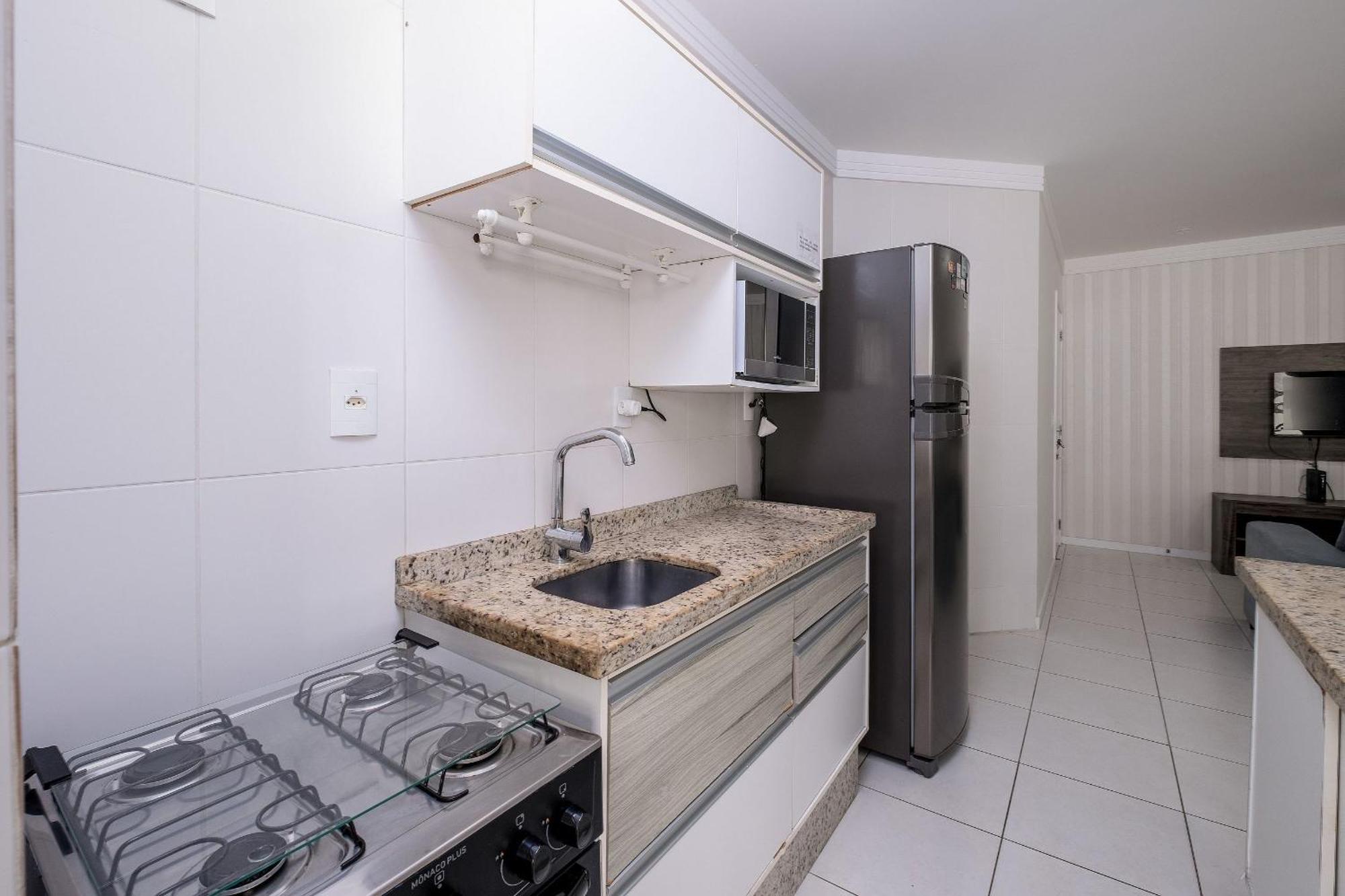 Apartamento Apto Com Piscina A 240m Da Praia Cac106